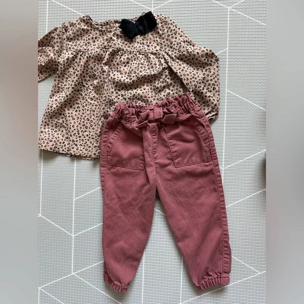 Garanimals|Baby girl outfit,Mauve Paperbag Waist Pants & Beige Leopard Top•••2T
